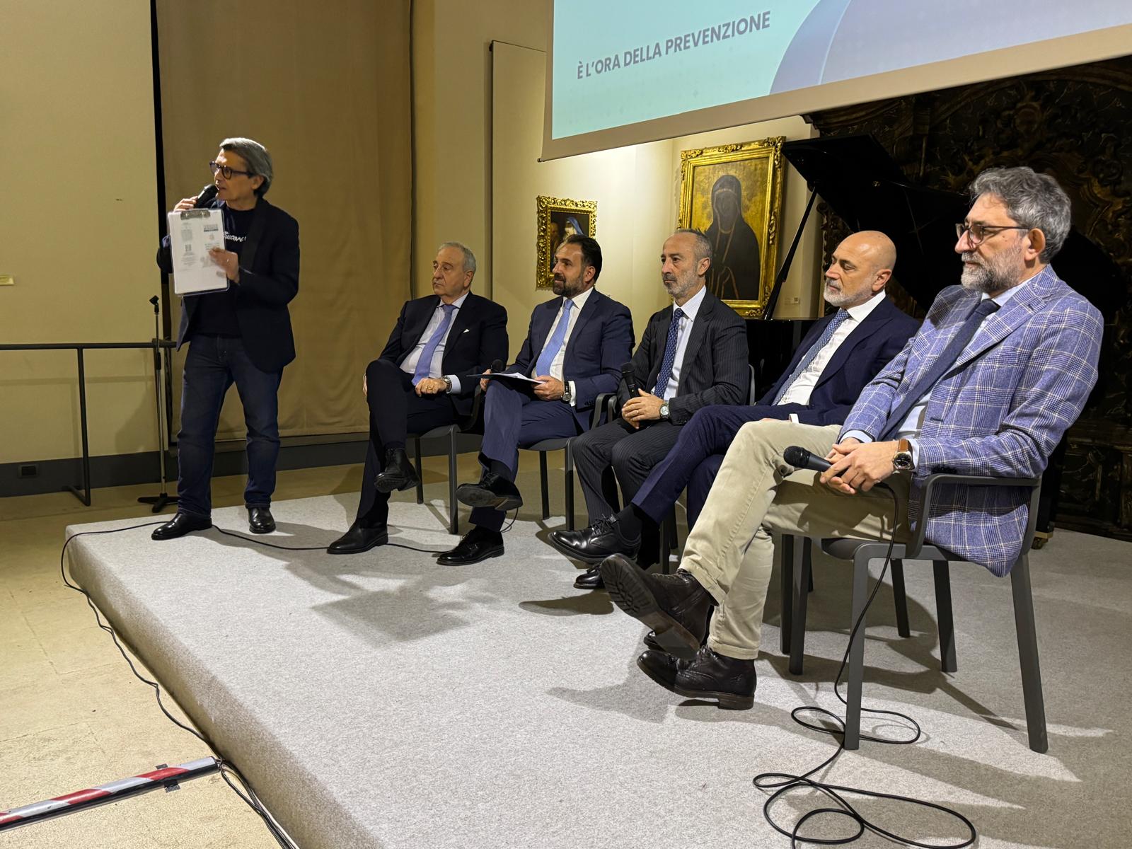 PUBBLICO E PRIVATO INSIEME PER LA PREVENZIONE DEL CANCRO AL COLON-RETTO: UN PROGRAMMA GRATUITO, ACCESSIBILE, EFFICACE